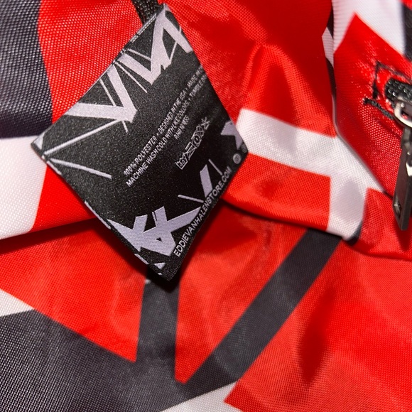 Eddie Van Halen Authentic Duffle Bag NEW - Picture 5 of 13